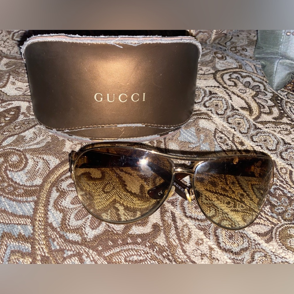 Gucci Brown and Gold Aviator Sunglasses with case